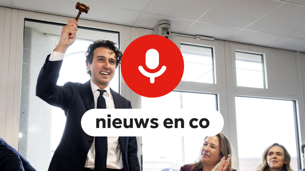 nieuwsenco's tweet photo. Straks in Nieuws en Co:

➡️Na het vertrek van Frans Timmermans neemt @jesseklaver voorlopig de leiding over bij @gl_pvda. Ondertussen worden de laatste stemmen geteld. Hoe nu verder? Politiek verslaggever @RoelBolsius licht toe.

17.00 @NPORadio1📻 https://t.co/IobveR7SxN