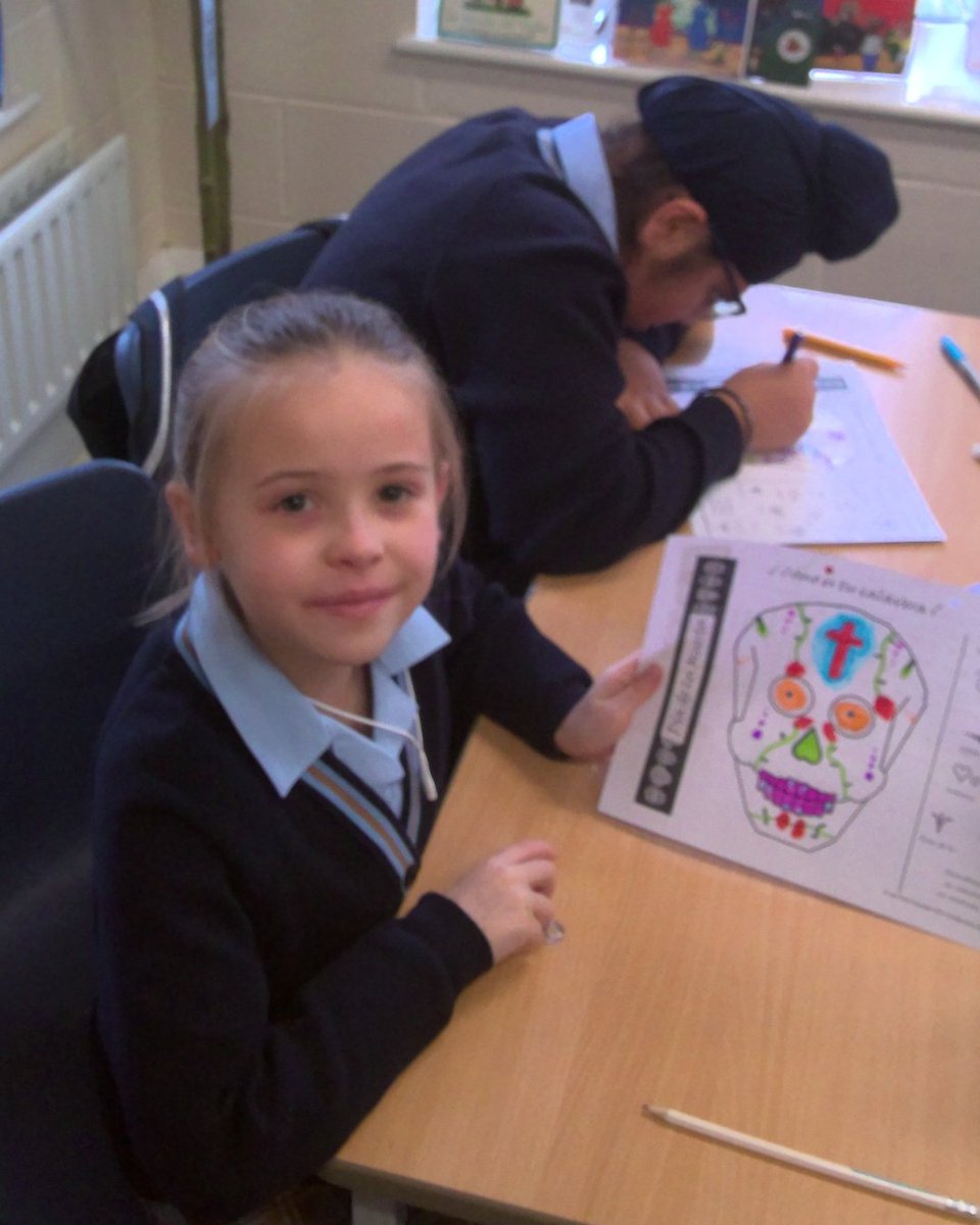GayhurstSchool's tweet image. 🌸💀 ¡Día de los Muertos! 💀🌸 This week, our children are exploring traditions and designing colorful sugar skulls! #DiaDeLosMuertos #SpanishLearning #CulturalAwareness #LanguagesInAction #PrimarySpanish #Calaveras #SchoolLife #GlobalCitizens #ELDRIC #SiblingSchool #PrimaryMFL