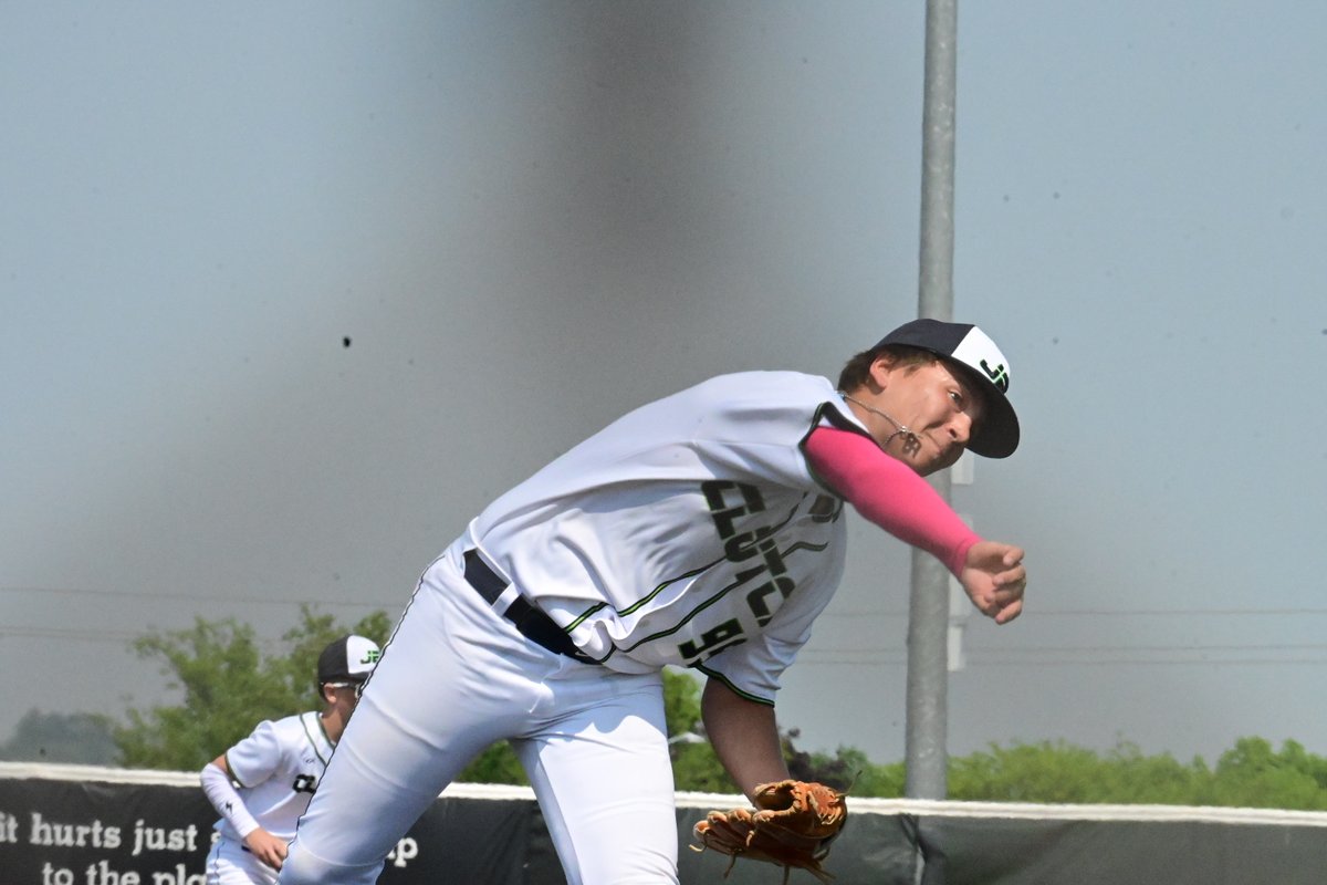 Simonis_Carter's tweet photo. Had a great time playing with both of my travel teams this summer. 
Saw some really great pitching &amp; competition.
Update to my end of summer season stats:
JBA Hitting Stats:
AVG:  405  
OPS: 1.158
SLG:  .633
1B: 19
2B: 8
3B: 5
RBIs: 22
BB: 17
SB: 9
Thanks to my coaches &amp; parents! https://t.co/8JzcwGfZMe