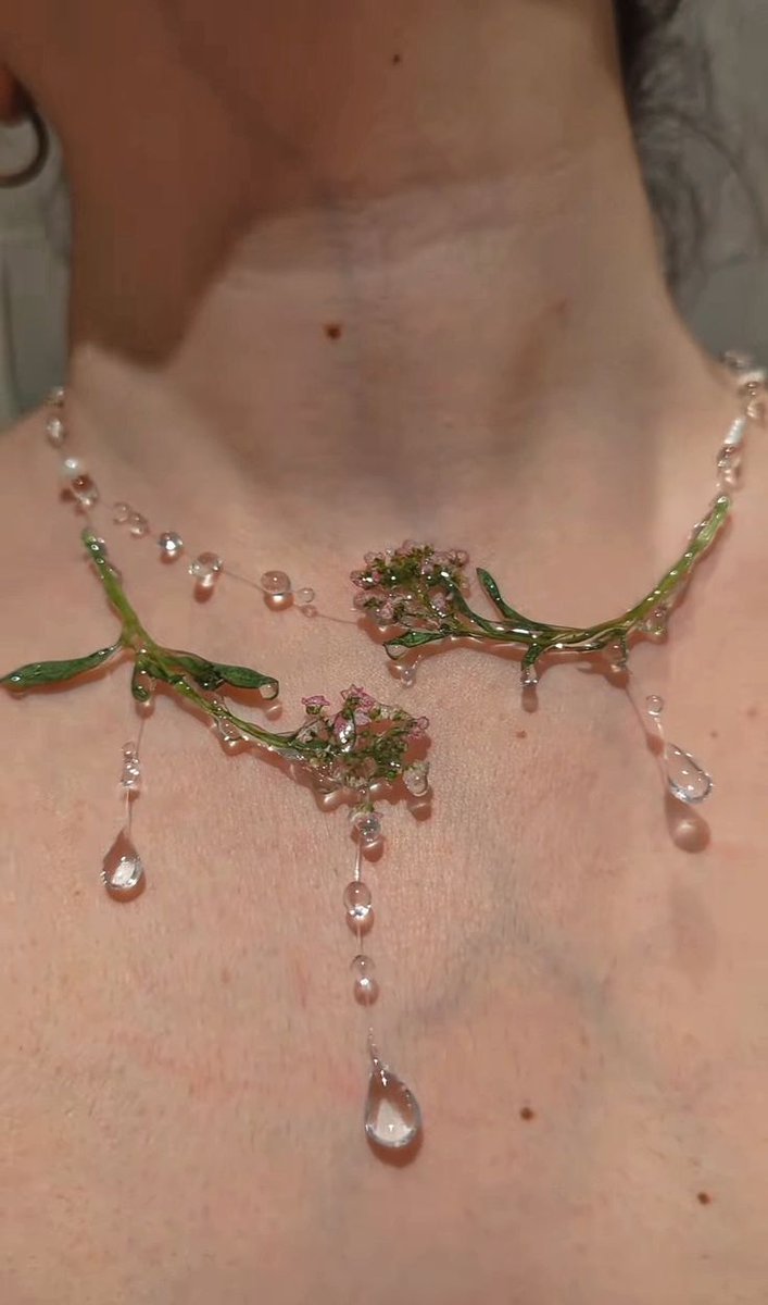 Water droplet necklace