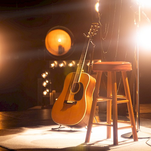 November 7
An electrifying evening of Southern charm and soul-stirring country music at Stonewall Resort's Nashville Nights. Live Music by platinum recording artist Jerrod Niemann. Visit ow.ly/NtVz50Xf0AA for details.