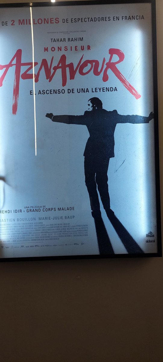 #MonsieurAznavour <a href="/SurtseyFilms/">Surtsey Films</a> <a href="/CineEmbajadores/">Cines Embajadores</a> biopic impecable y emocionante muy bien interpretado del GRAN AZNAVOUR. Muy recomendable Admirador@s...