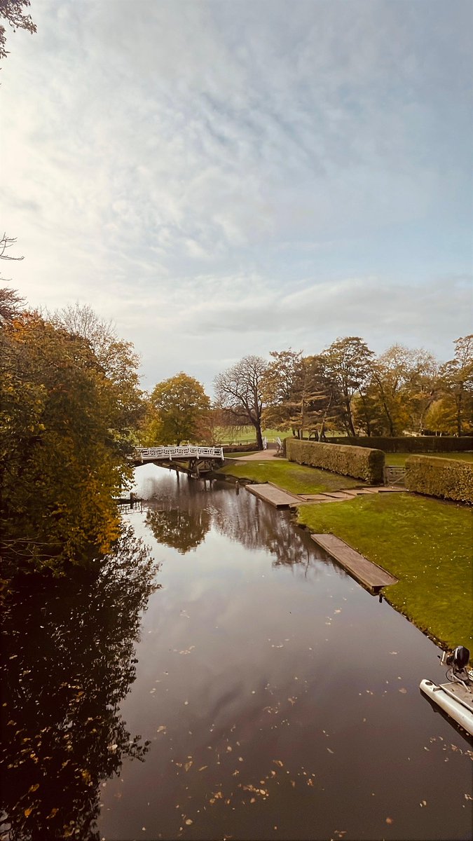 "الطعام والكلام" في ضيافة جامعة أكسفورد..صور توثق للعلم والحضارة والطبيعة