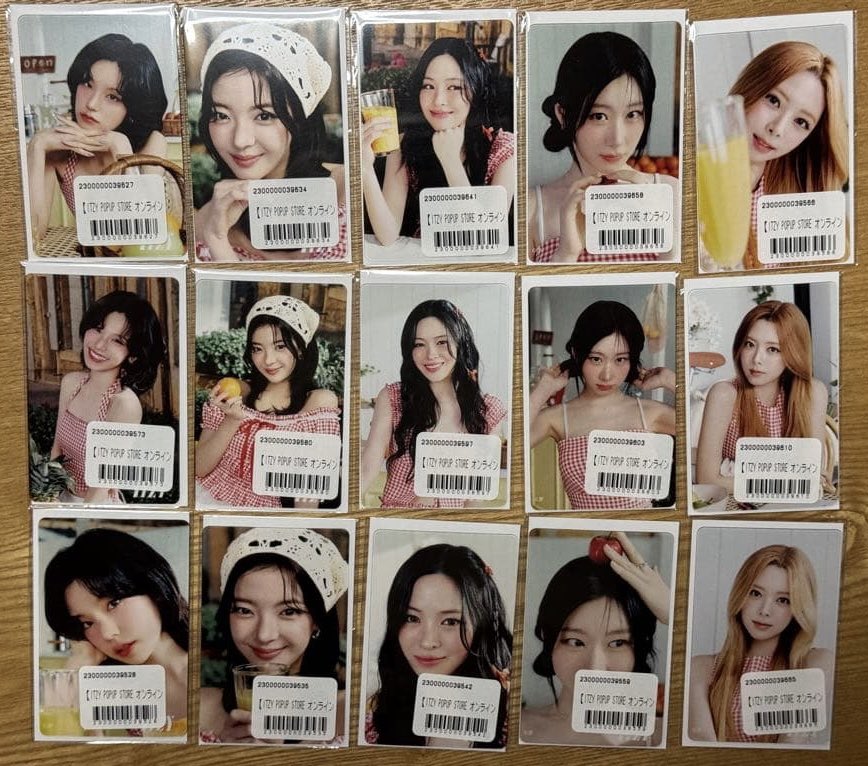 ITZY まとめ売り バラ売り⭕️ ITZY 公式トレカ まとめ売り - メルカリ