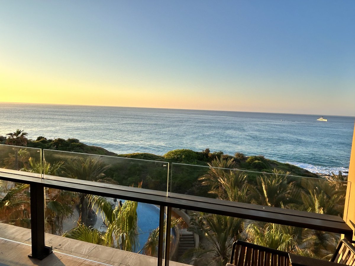 PdotChan's tweet image. Morning sunrise, thanks to NUA upgrade, in #loscabos 🇲🇽 @JWLosCabos @JWMarriott @MarriottBonvoy #Travel