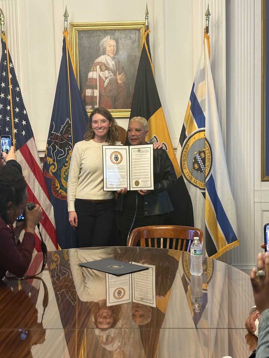 PGHController's tweet image. Today is Darlene Cash&apos;s last day as a security guard at the City County Building. She&apos;s a fixture in everyone&apos;s day. We&apos;re going to miss her but wish her all the best in retirement. Thank you, Darlene – and thank you @MayorEdGainey for honoring Dar today!