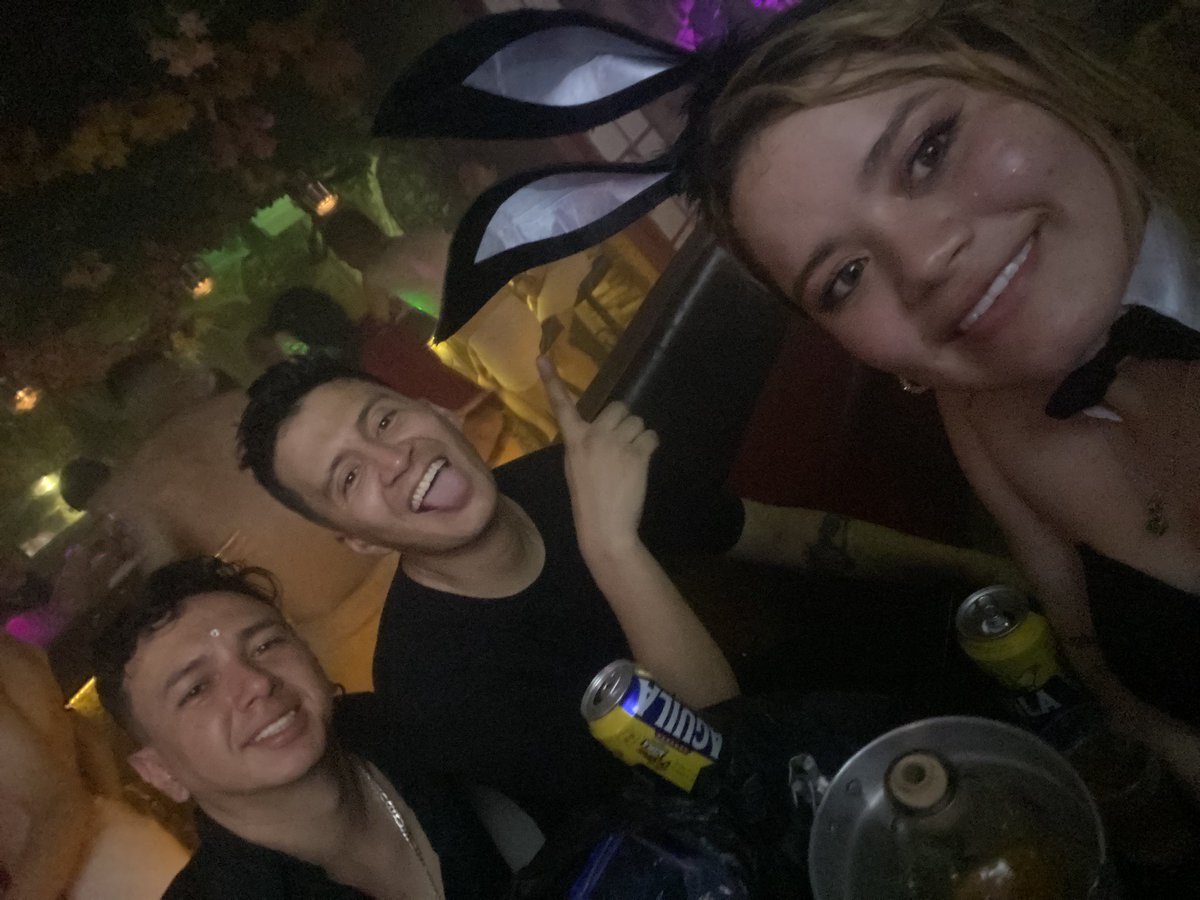 MeliyJaviBta tweet media