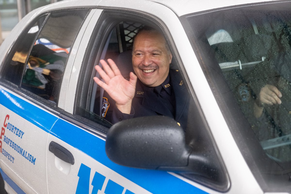 NYPDnews's tweet image. Nearly 40 years ago, Detective Duane Dickerson joined the NYPD, following in his father’s footsteps.

Known for his legendary smile and hearty laugh, he now prepares to retire and hang up his gun belt.

Duane, thank you for your decades of dedicated service to this city.