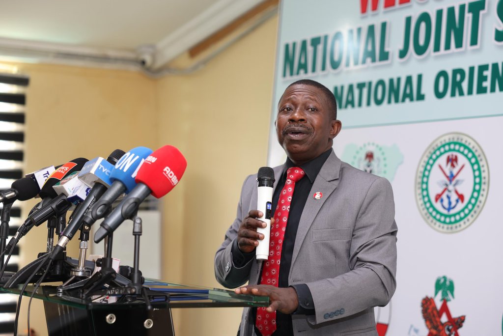 NOA_Nigeria's tweet photo. Security Situation Improved in October, Says DG NOA 

At the November edition of the National Joint Security Briefing, the Director General of the National Orientation Agency (NOA), Mallam Lanre Issa-Onilu, reported a notable improvement in the nation’s security situation during October, reaffirming that data-driven collaboration and citizen intelligence are central to sustaining national peace and safety.

Speaking on the security situation in September, Issa-Onilu disclosed a 33% increase in intelligence coordination and improved rapid response, particularly in Kogi and Zamfara states, highlighting the successful recovery of high-value caches in the North-West and South-East, alongside a 12% reduction in fatalities from violent crimes.  

On anti-corruption and transparency efforts, the DG, who reported that the Independent Corrupt Practices and Other Related Offences Commission (ICPC) received 44 petitions, concluded 15 investigations, filed five new cases, and secured two convictions, also  noted that N840 million and $919,000 were recovered, 35 public health projects were monitored, and nine anti-corruption units were inaugurated to strengthen accountability across sectors.  

For 2025, he noted that N46 billion and 125 properties have been recovered so far by EFCC, adding that over N100 billion of the recovered funds have been reinvested in the Students Loan Scheme and the Consumer Credit Scheme, reinforcing that  the government is ensuring that every money recovered from corruption works for the people.

He also highlighted remarkable achievements made by the NIS, NDLEA, FRSC, NAFDAC and other regulatory and security agencies 

In his remarks, the Deputy Force Public Relations Officer, CSP Victor Isuku, revealed that the Police Force has instructed all divisional offices to place suggestion boxes outside their stations, providing the public with an easy and secure way to share information with the police.  

The security briefing was attended by representatives from key government agencies, including the Nigerian Army, Navy, Correctional Services, EFCC, Ministry of Foreign Affairs, NFIU, NDLEA, ICPC, DSS, and several others.
