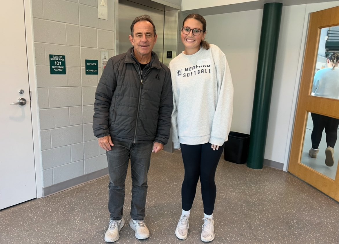 Sydney Conti tweet media