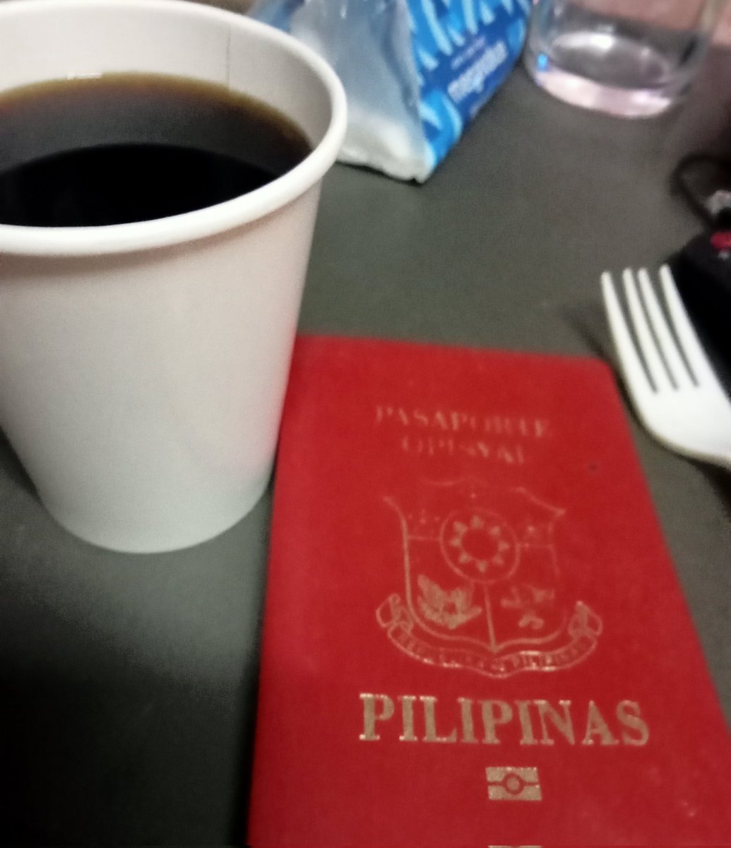 ASantos12172000's tweet image. The fury of #Tino is lashing, pounding, winds and rains. It's 4:40 a.m., 4Nov2025.

Keep us all safe, O Lord, 🙏🙏🙏