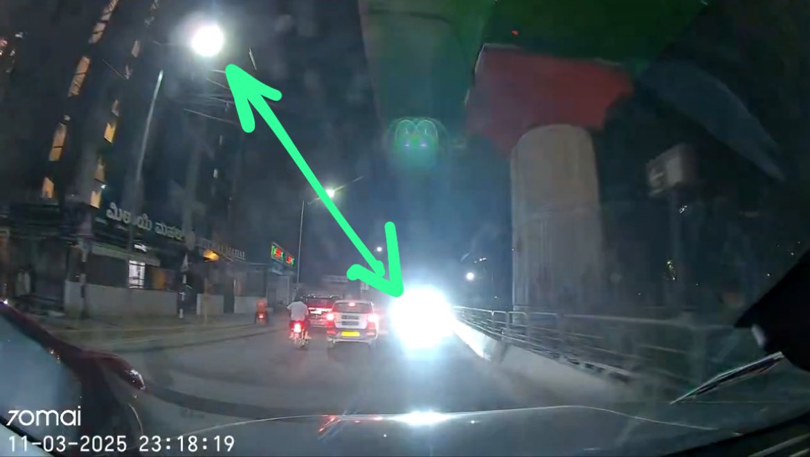 motordave2's tweet image. #ITPL Main Road 🚨⚠️ 

Looks like Cab Driver needs to get his Eye checked? + #WrongSideDriving…

Aftermarket High Intensity LED’s flashed twice for the way… hits #Retina 

@DriveSmart_IN @dabir @RCBengaluru @anil_lulla @Lutapi_ @InfraEye