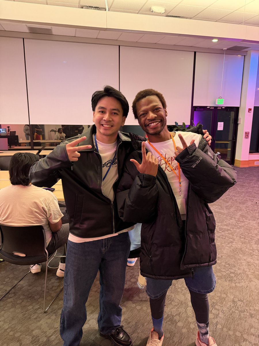 breakfasttekken's tweet photo. Finally home!
had so much fun at Colorado, thanks for having us! https://t.co/tJsLrBMxsL
