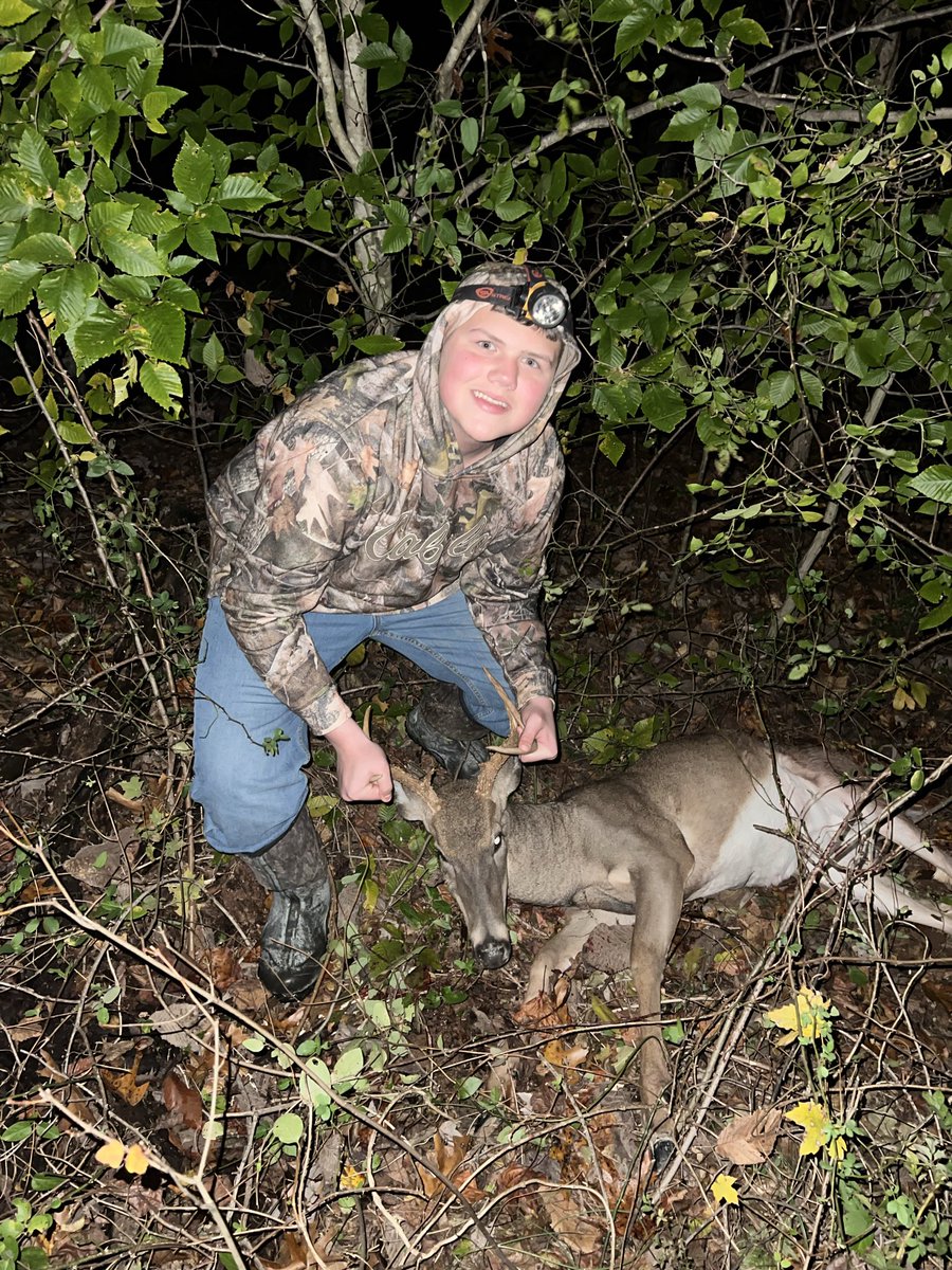 Z_Will6907's tweet photo. My son’s first deer. I’m a proud dad! 35 yard shot double lung. @BucksofOhio @OhioDivWildlife https://t.co/Lvbe78JETb