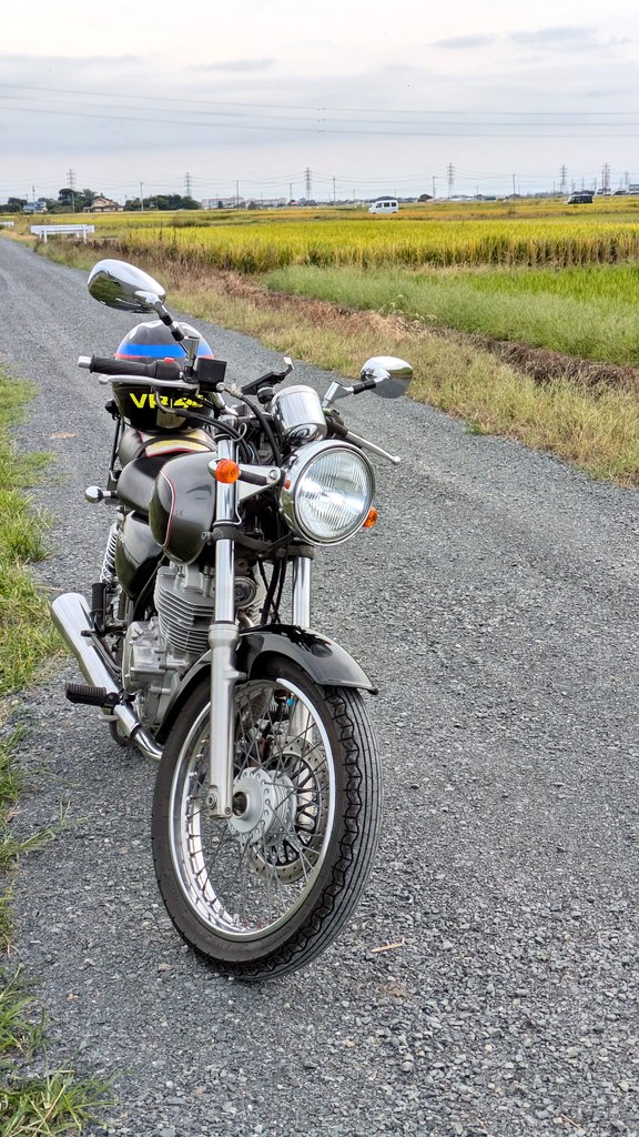 皆様
お早うございます(⁠◡⁠ ⁠ω⁠ ⁠◡⁠)
今朝は冷え込みました🥶

休みもあっという間に過ぎ去り
通常運転の始まり😇
無理なく参りましょう🫡

本日もよろしくお願いいたします😌
良き一日でありますように🙌
どうぞご安全に🙏

さて会議の為
早めの出勤🚃💨
リプ閉じ🙏