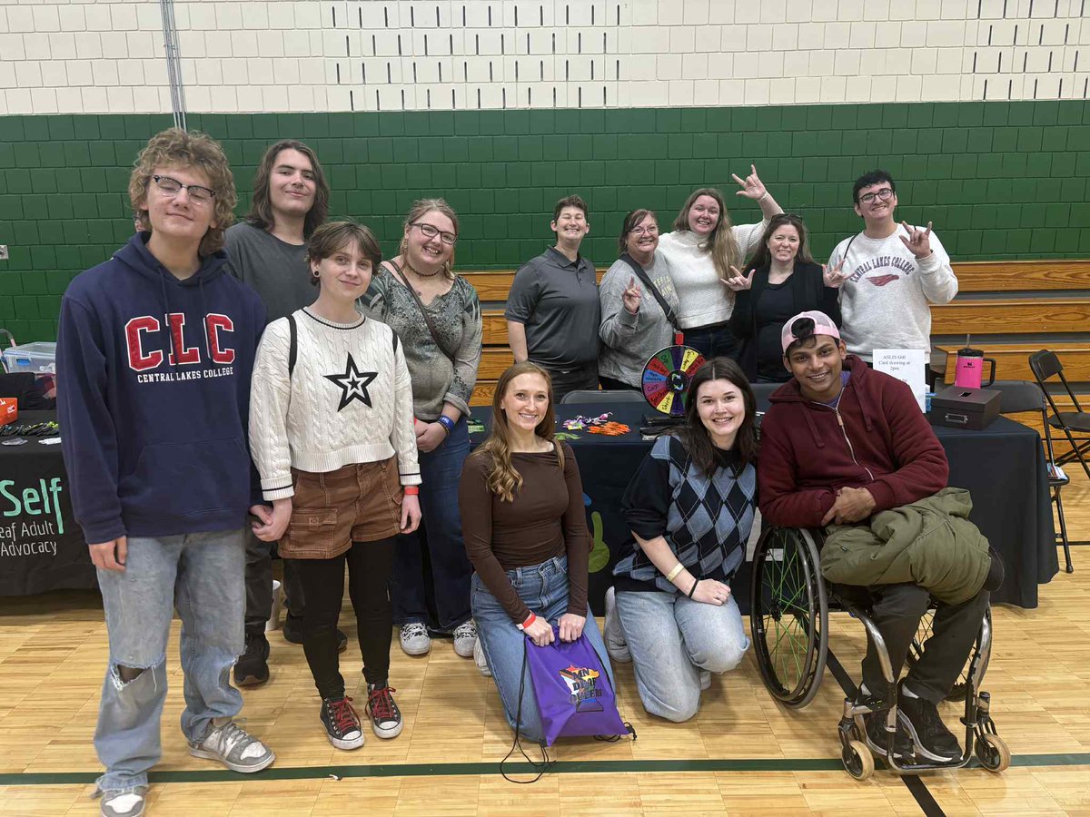 clcmnedu's tweet image. Students from our ASL classes attended Deaf Awareness Day, sponsored by the Minnesota Association of Deaf Citizens. Students learned about Deaf advocacy groups and met Deaf professionals from across the state. 💙❤

#asl #deaf #americansignlanguage