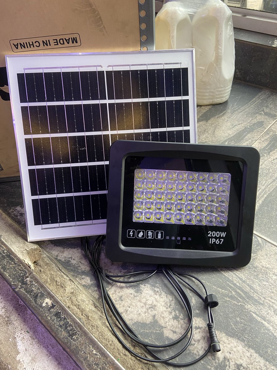 SeleniumTeck's tweet image. 200w Solar Flood lights 

#28,000 

08181287661

Pickup Office: Surulere

USA Christian Obi Peter Tinubu Trump