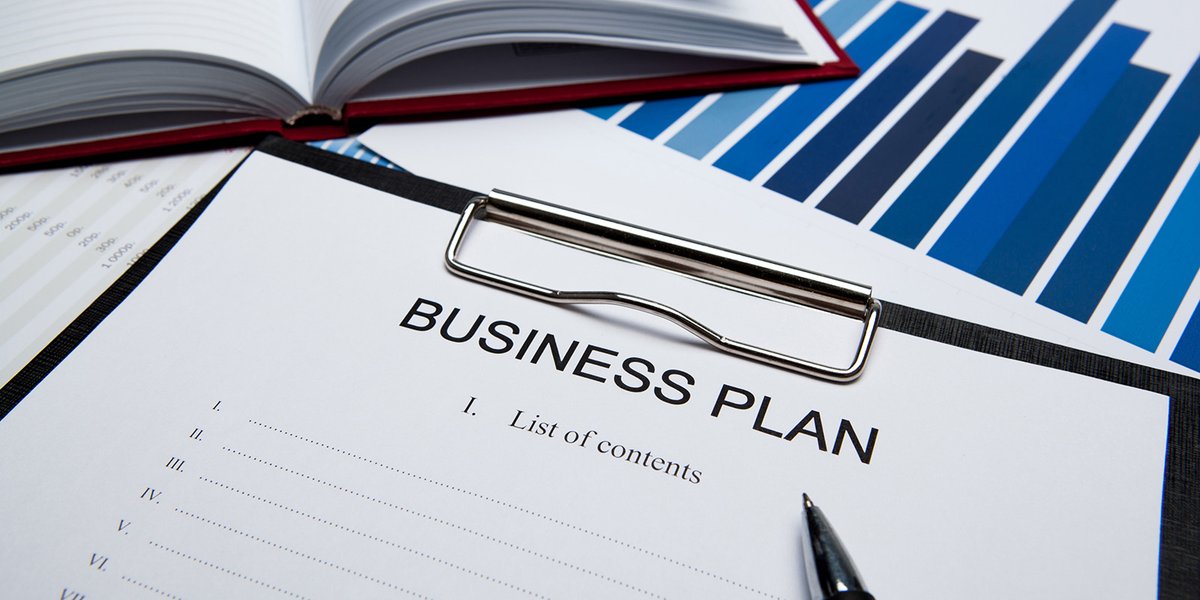 SmallBizBookS1's tweet image. Build a Strong Business Plan
Outline goals, strategies, financials, and timelines. A clear plan improves execution and funding potential.  #SmallBusiness
