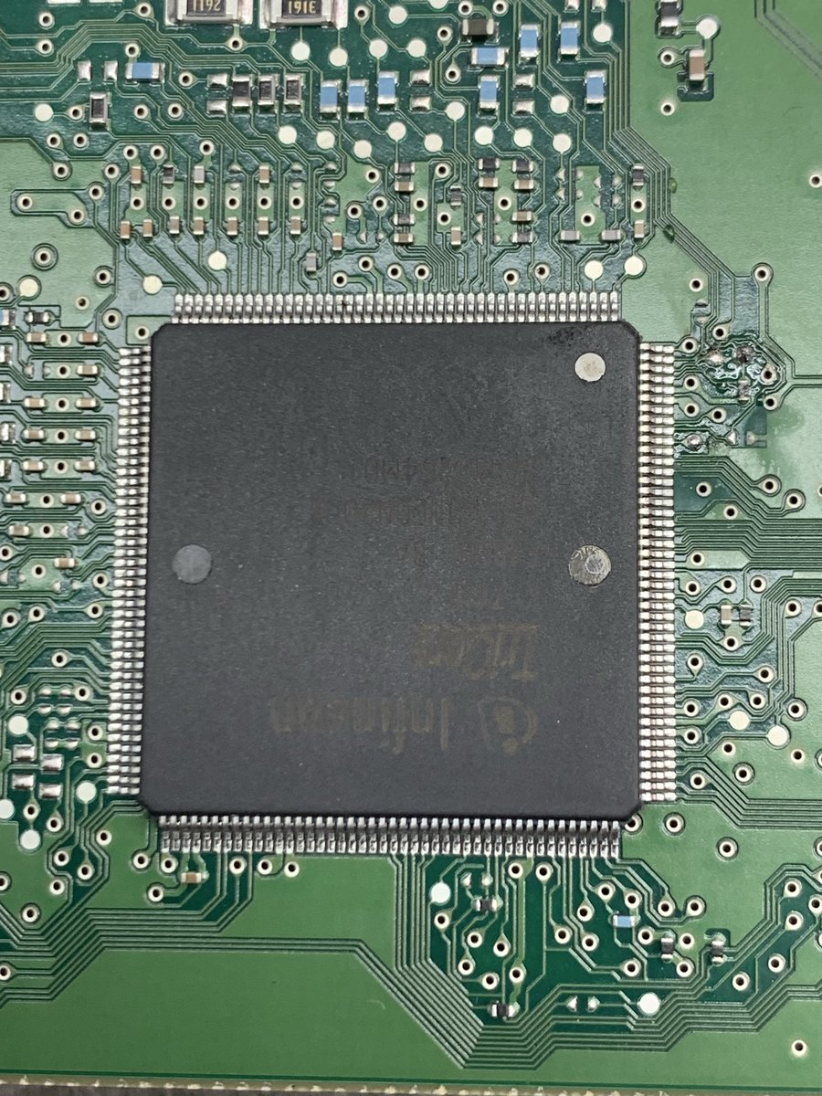 De meeste apparaten zijn op component niveau prima te repareren. Mits je de kennis hebt op componenten niveau van printplaten, en niet complete printplaten vervangen in apparaten. Wij repareren dagelijks printplaten op componenten niveau.