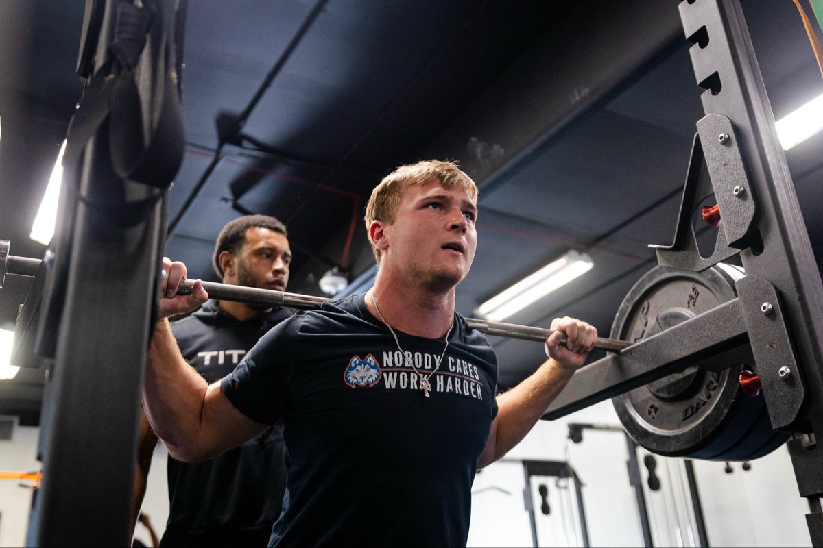 HCU Football tweet media