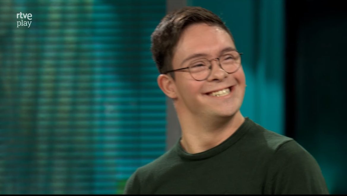 “Mi capacidad es mayor que mi discapacidad “ 
Guillermo , 27 veces campeón de natación. 
Buena visibilidad, una vez más . #Larevuelta