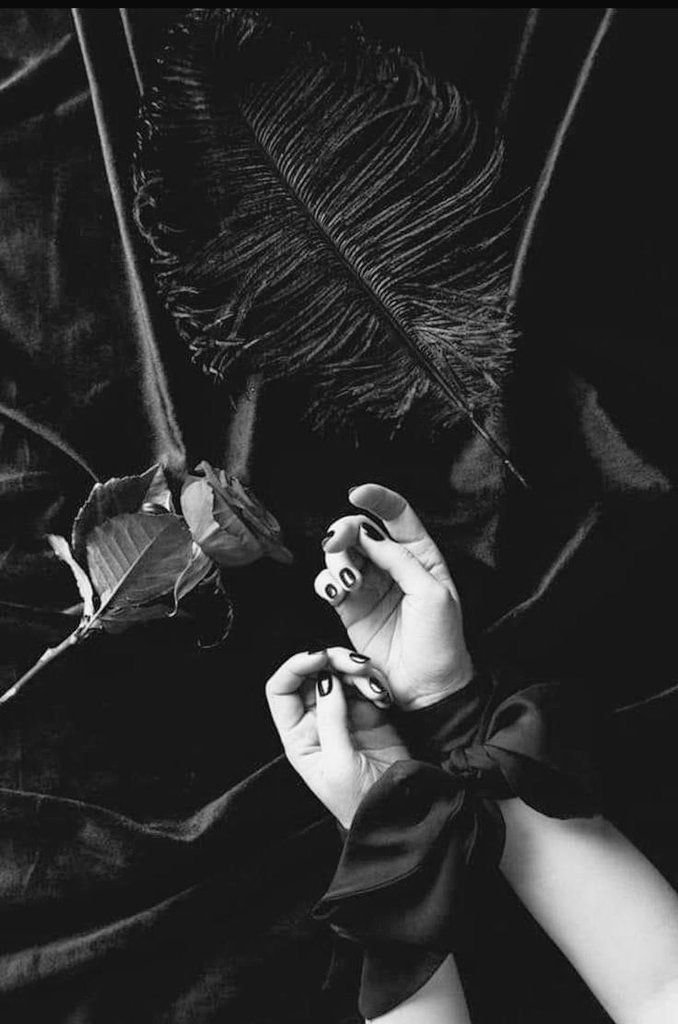 İYİ'GECELERE...🖤🖤🖤