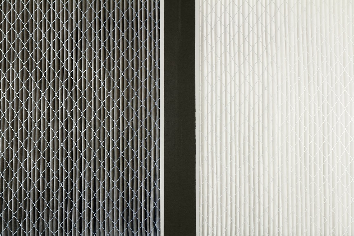 crpudUtility's tweet photo. Have you checked your furnace filter lately? If yours looks like the one on the left, change it out for a new one.

Dirty or clogged filters make your furnace work harder. This can increase heating costs and shorten the life of your equipment. https://t.co/rI4SRuinsT