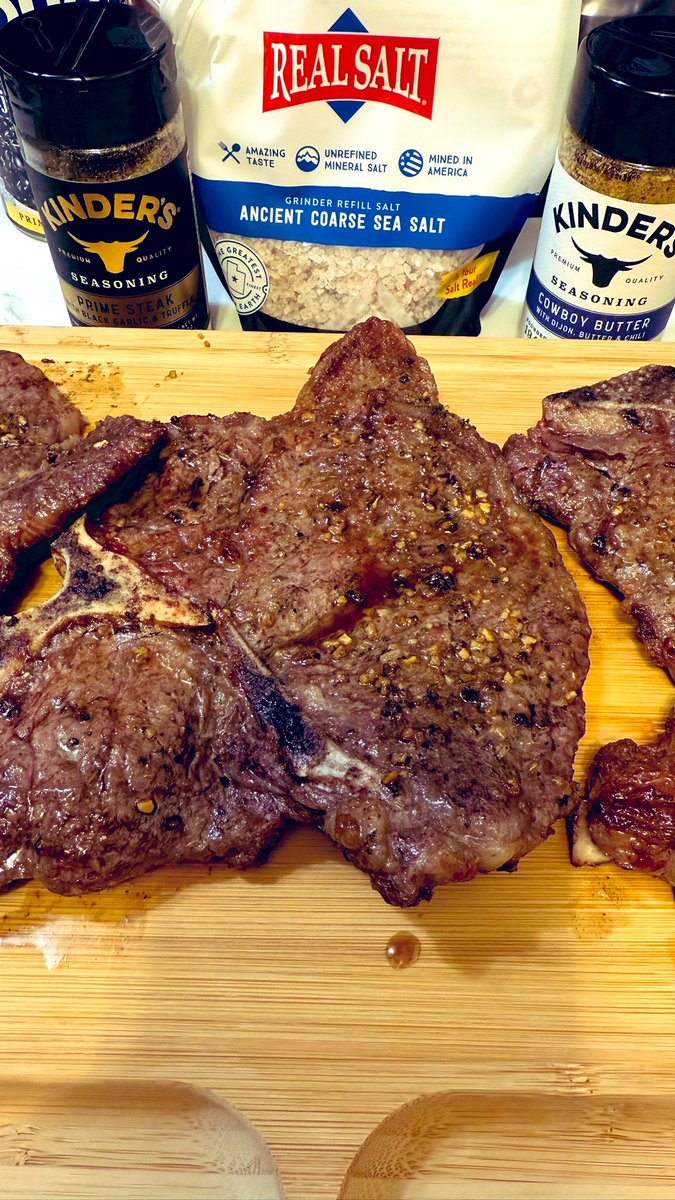 pinksaltarmy's tweet image. Delicious!