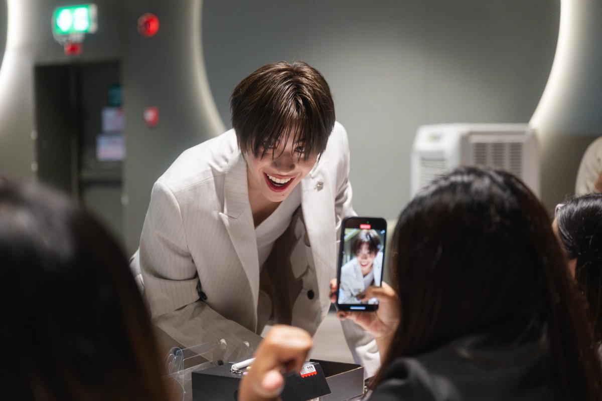 Rainy Day… Bright with You with Tle &amp; Firstone  
ขอบคุณชาวติดฝนน้าา

#IQSportxTleFirstone #IQSPORT #IQSPORTRainyDayBrightWithYou #TleFirstOne