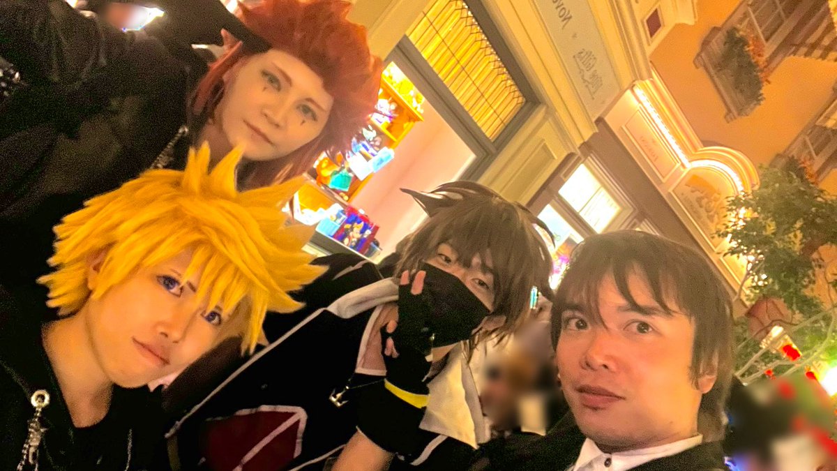 Dハロラス日の追憶

Ⅱソラ:Mark06
アクセル:<a href="/Yu_kitjo03/">ルキ。@22.30.31🏰</a> 
ロクサス:<a href="/komo0xz/">KOMO@30.31🏰</a> 
📷:<a href="/KH_Versammlung/">ヤス@KHオフ会主催</a> 

#Dハロ仮装 
#Dハロ仮装2025 
#KH仮装