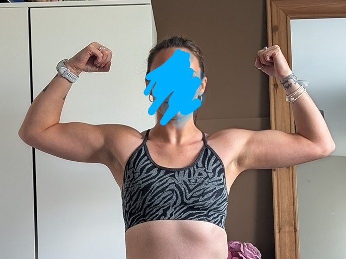 D a i s y 💙 tweet media