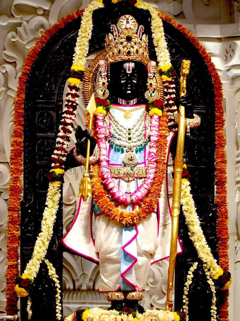 at8875125's tweet image. सोने से पहले एक बार जय श्री राम लिखकर सोएं 🙏🚩 
प्रभु श्री राम आपकी सभी मनोकामनाएं पूर्ण करेंगे 🙏🚩 

       जय श्री राम 🙏🚩 

#ShahRukhKhan𓀠 
#RangaReddy 
#BattleOfGalwan