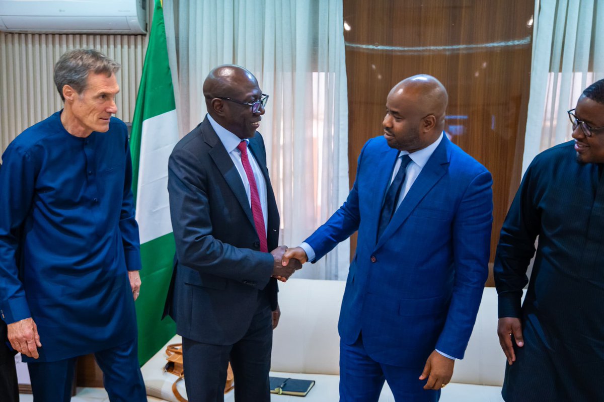 mrlurvy's tweet image. The ECFIRS Zacch A. Adedeji, PhD, today hosted Malick Diallo, Analene Enslin, and Craig Powers of S&amp;amp;P Global Commodity Insights at the FIRS Headquarters, Abuja.

The visit focused on discussions around the FIRS’s ongoing reforms, data-driven tax administration, and potential…