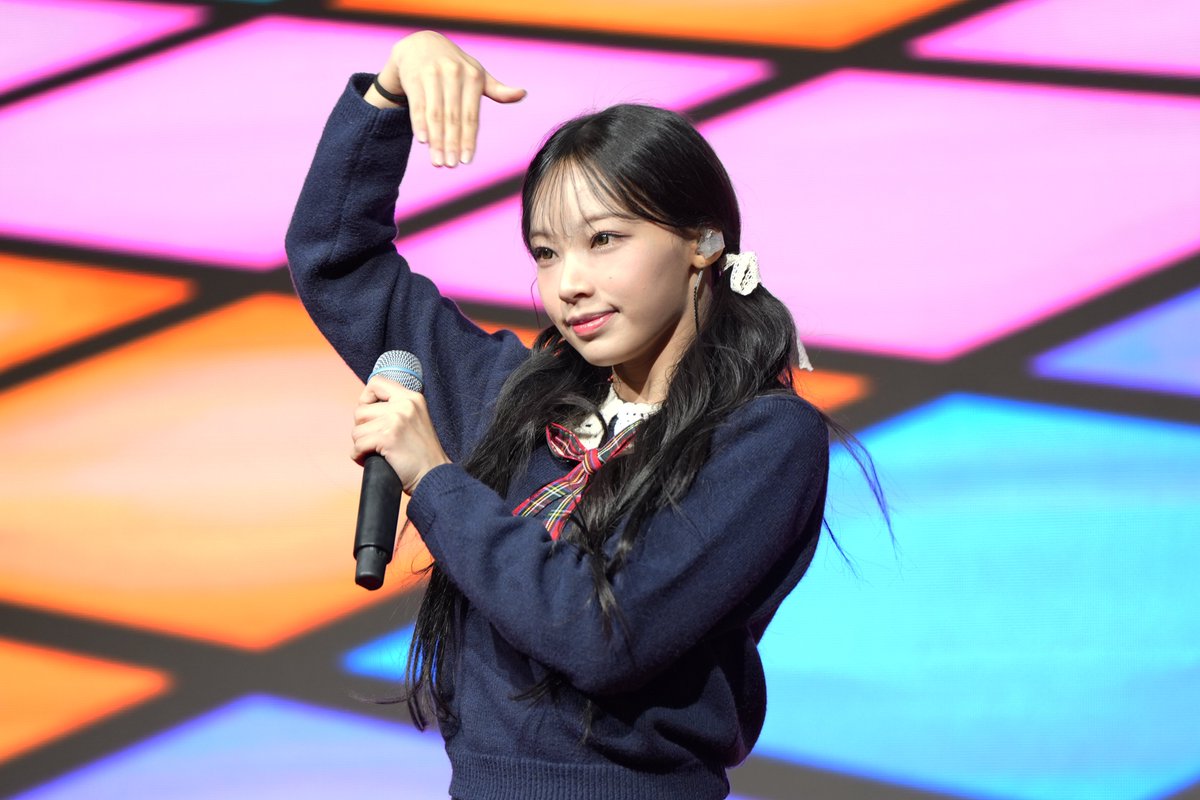 altaria337's tweet photo. 251029 목포과학대 양을대동제 
#RESCENE #리센느 #WONI #원이 https://t.co/vkEWCkVEkL