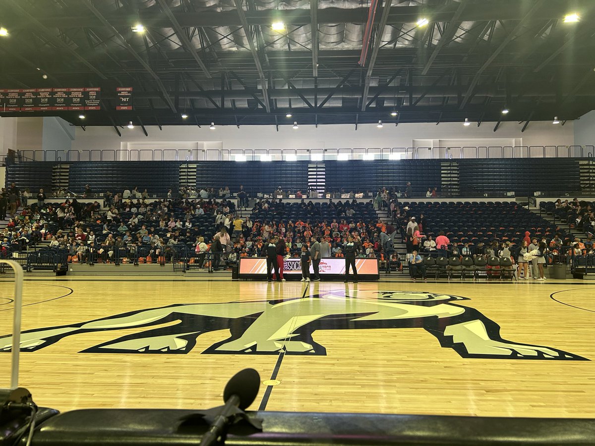 Offseason gig game one…join me and Emily London-Swaim on <a href="/ESPNPlus/">ESPN+</a> at 11a as <a href="/SamfordWBB/">Samford Women's Basketball</a> takes Montevallo in the 2025-26 season opener.  Join us!