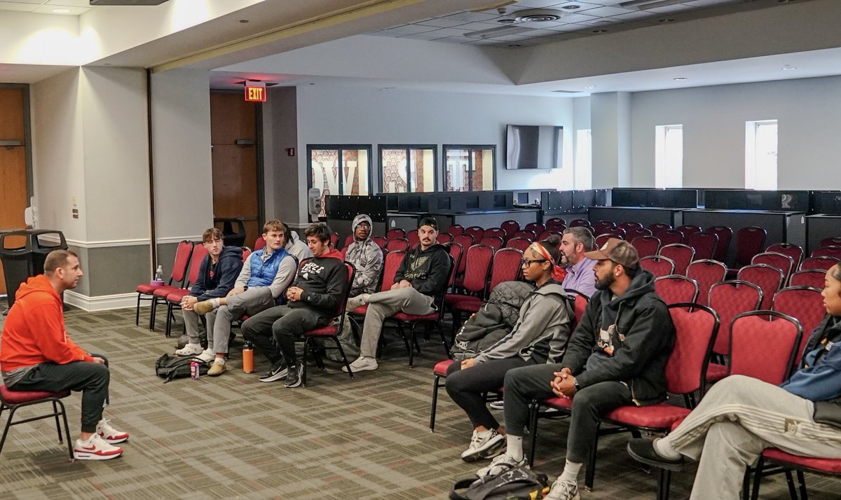 Thank you <a href="/Coach_Afish/">Adam Fisher</a> for meeting with us and for sharing your journey through the industry! It was interesting to hear a coaches POV on NIL in college athletics👀
Good Luck this season and #GoOwls 🍒🏀
MBB home opener Wed. 11/5 @ the Liacouras Center 7PM &amp; $1 Dog Night🌭😋