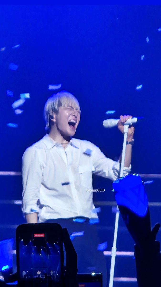 yunn0510's tweet photo. 🤍🤍🤍 
#WINNEROURMOMENTinKL 
#WINNERinKL #KANGSEUNGYOON https://t.co/UPffv34LdS