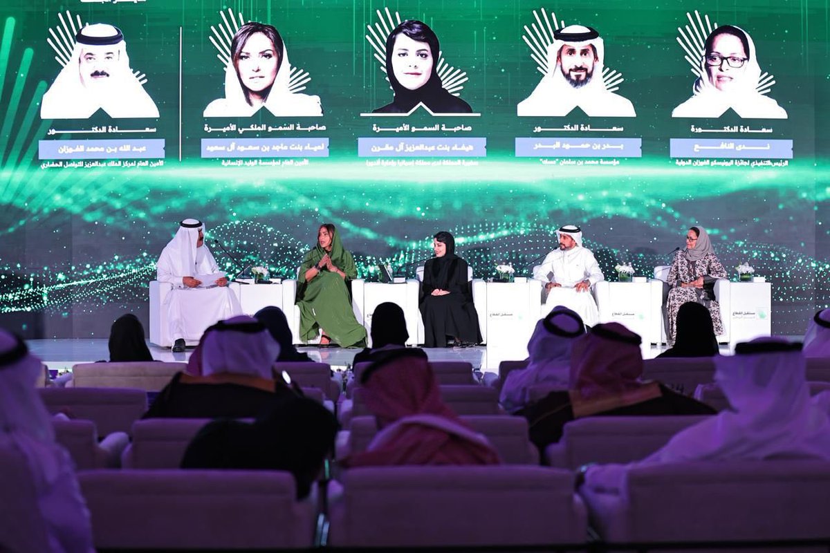 تسهم الدبلوماسية العامة في تعزيز حضور القطاع غير الربحي على الساحة الدولية، من خلال بناء الشراكات، وتبادل الخبرات، وإبراز قصص النجاح التي تعكس قيم العطاء والمسؤولية المجتمعية للمملكة 🇸🇦🌍
سعدت بالمشاركة في أولى جلسات ملتقى #مستقبل_القطاع_غير_الربحي بعنوان: الدبلوماسية العامة، كيف