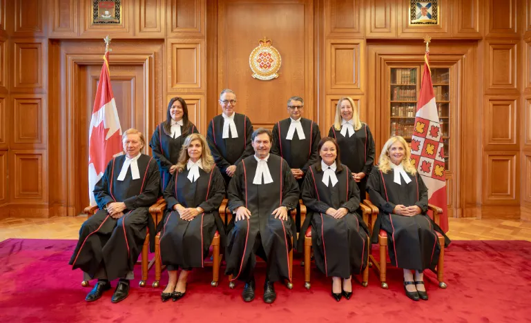 BlendrNews's tweet photo. Canada's Supreme Court thinks mandatory one-year jail sentences for child predators are "too harsh."

They deemed mandatory minimums “unconstitutional” because they prevent judges from being lenient... again, toward child predators.

🧵 https://t.co/GHZokRoE0E