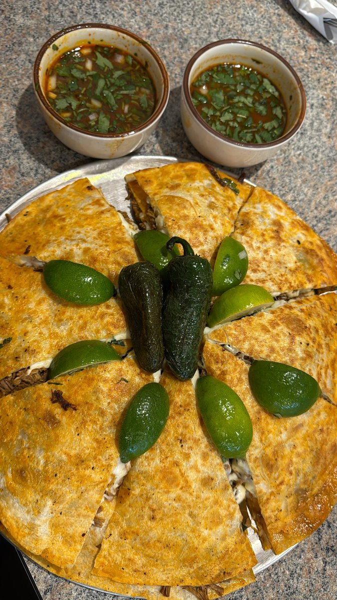 yaboyzekee's tweet image. 