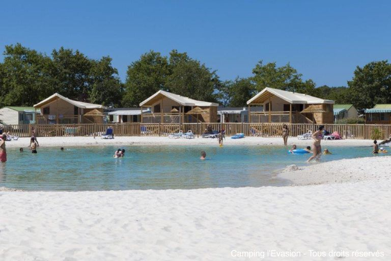 Ozurusama's tweet photo. Apres 3 heures de train enfin arrivé à la plage, vive la plage https://t.co/6lI1kWtW8y