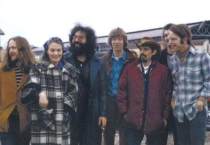 Donna held her own with the boys of The Grateful Dead in Europe in 1972
#DeadHeadLife
#RIPDonnaJean