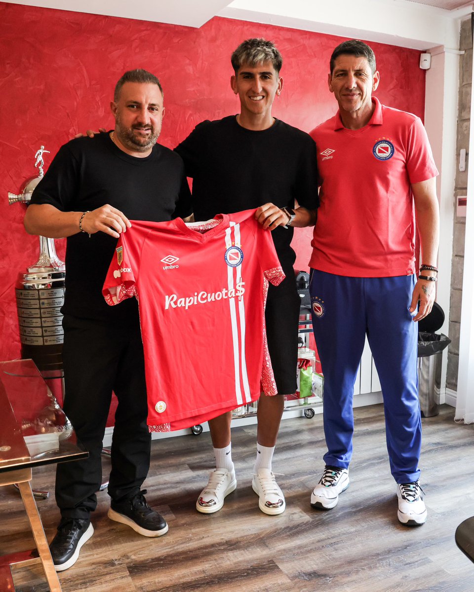 César Luis Merlo tweet media