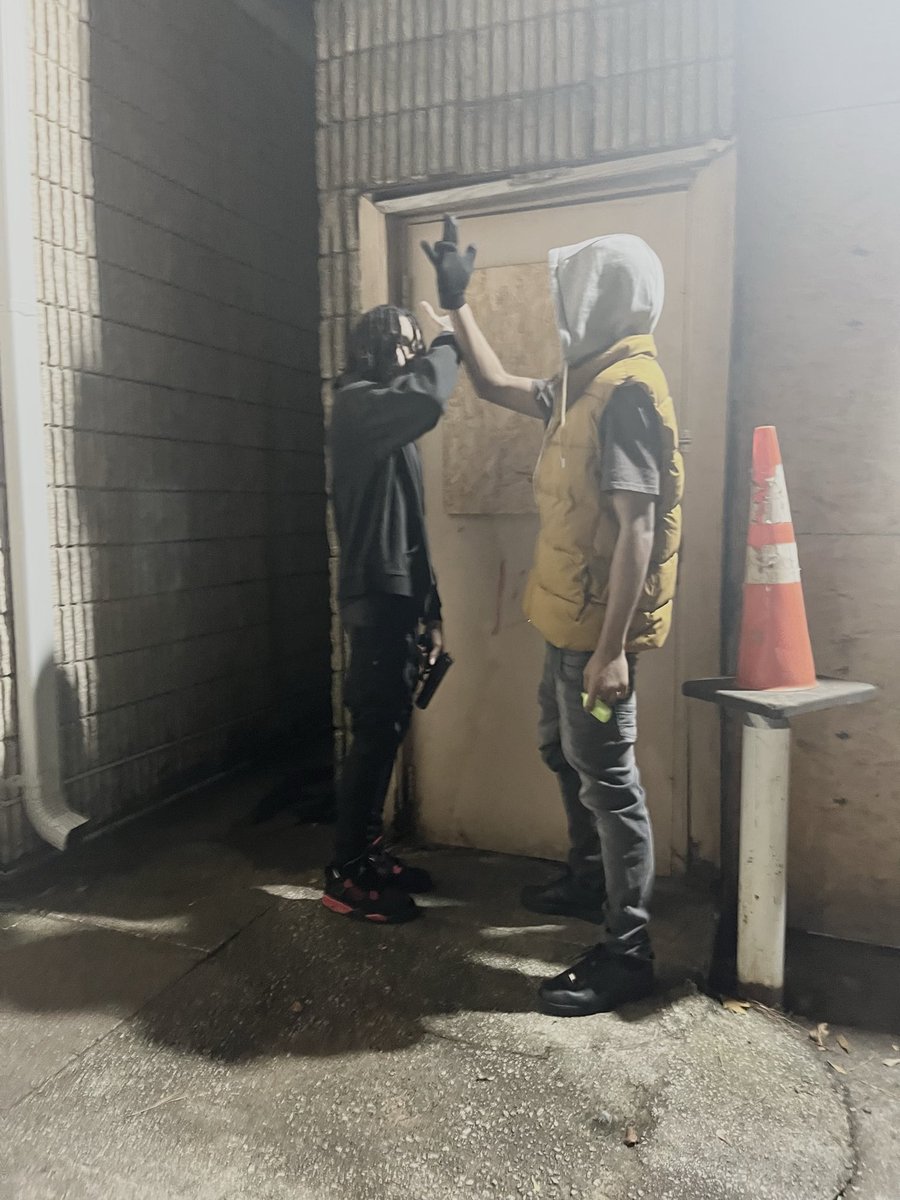 187loaded's tweet image. I tried to show everybody the picture 📸 but they were worried about the frame 🖼️