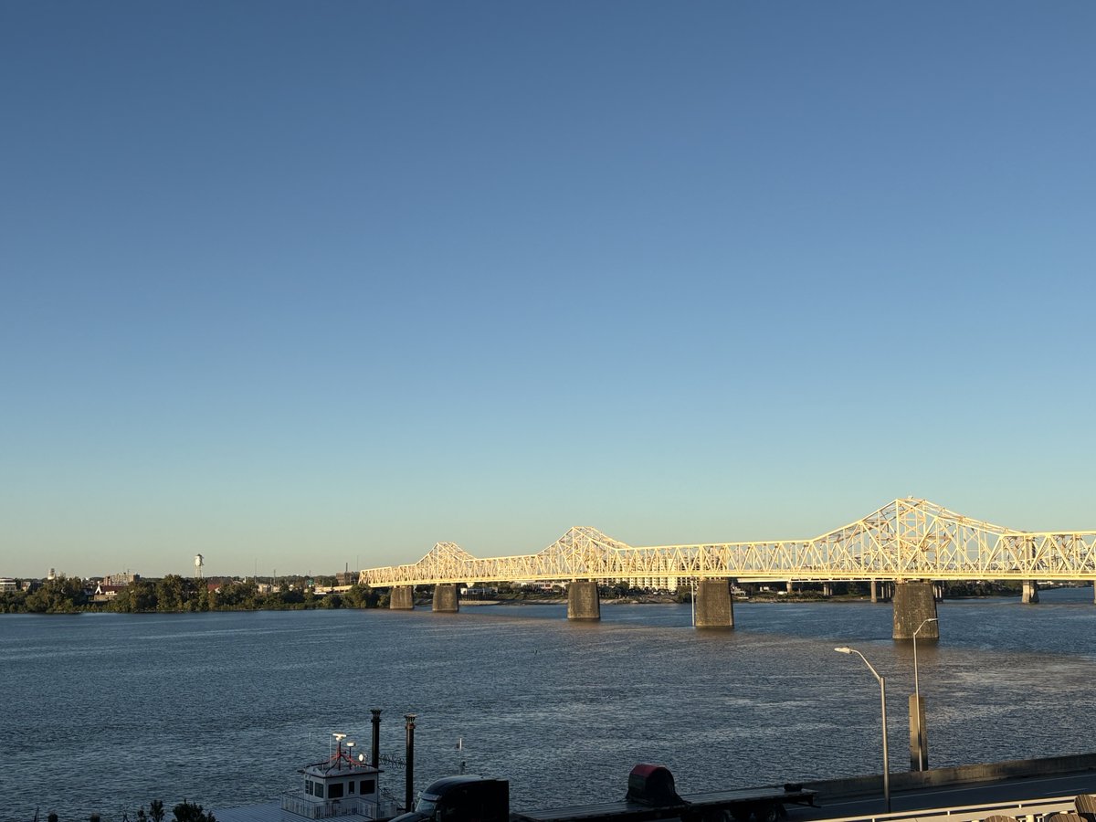 GWSCatUA's tweet image. GWSC Cartographer Emma Dyson showcased her map “Control at the Source” at the NACIS Annual Meeting in Louisville, learning new 3D mapping and design techniques while connecting with cartographers from across the U.S. and abroad. 🗺️ 💦

#GWSC #Cartography #MapDesign #DataViz