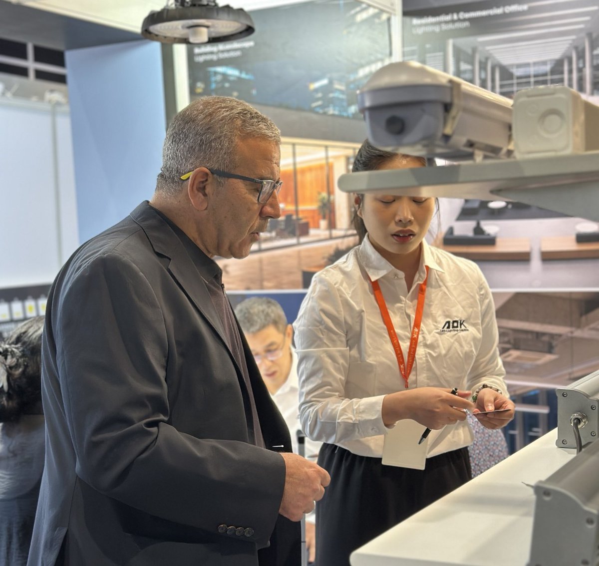 lumileds's tweet image. From smart systems to sustainable designs, innovation was on full display at the @hktdc Hong Kong International Lighting Fair last week 💡

Our team explored the latest lighting technologies shaping a brighter, more connected future!