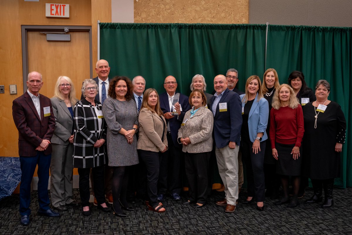TBC_CPAs's tweet image. Last week’s Maddalone Wall of Success Induction Ceremony at @siena_ny was extra special! 2025’s class of inductees included TBC founding member John Chiaramonte. It was a night to remember! Congratulations to all the Wall of Success members!