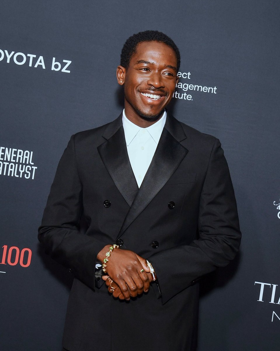 WatsUpTV's tweet photo. 🚨 DAMSON IDRIS Serving Class & Charisma Personified at The TIME100 Next Red Carpet.
📸: idris
#WatsUpTV #datsWatsUp #damsonidris #time100next https://t.co/E0W5gsDYzM