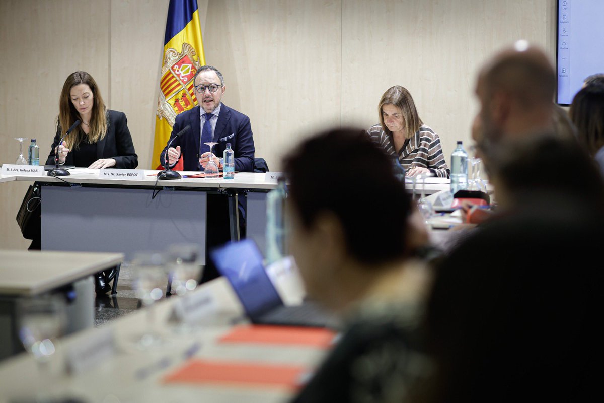 XavierEspot's tweet image. Hem presentat el nou reglament de valoració de les capacitats, que incorpora criteris més equitatius i adaptats, i que reconeix per primera vegada malalties com el dolor crònic, la fibromiàlgia, les addiccions, el TDAH i les malalties minoritàries. 

#Conadis @GovernAndorra 
2/3