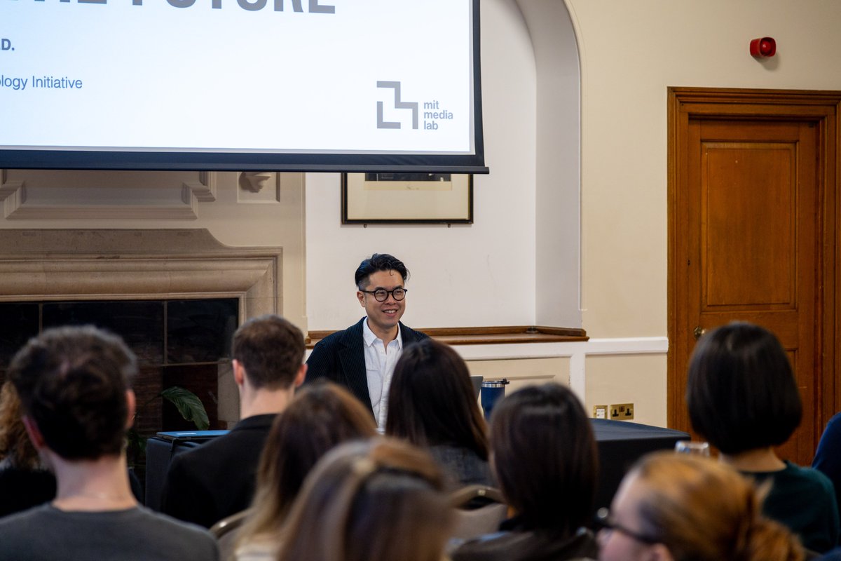 Goodenough College tweet media